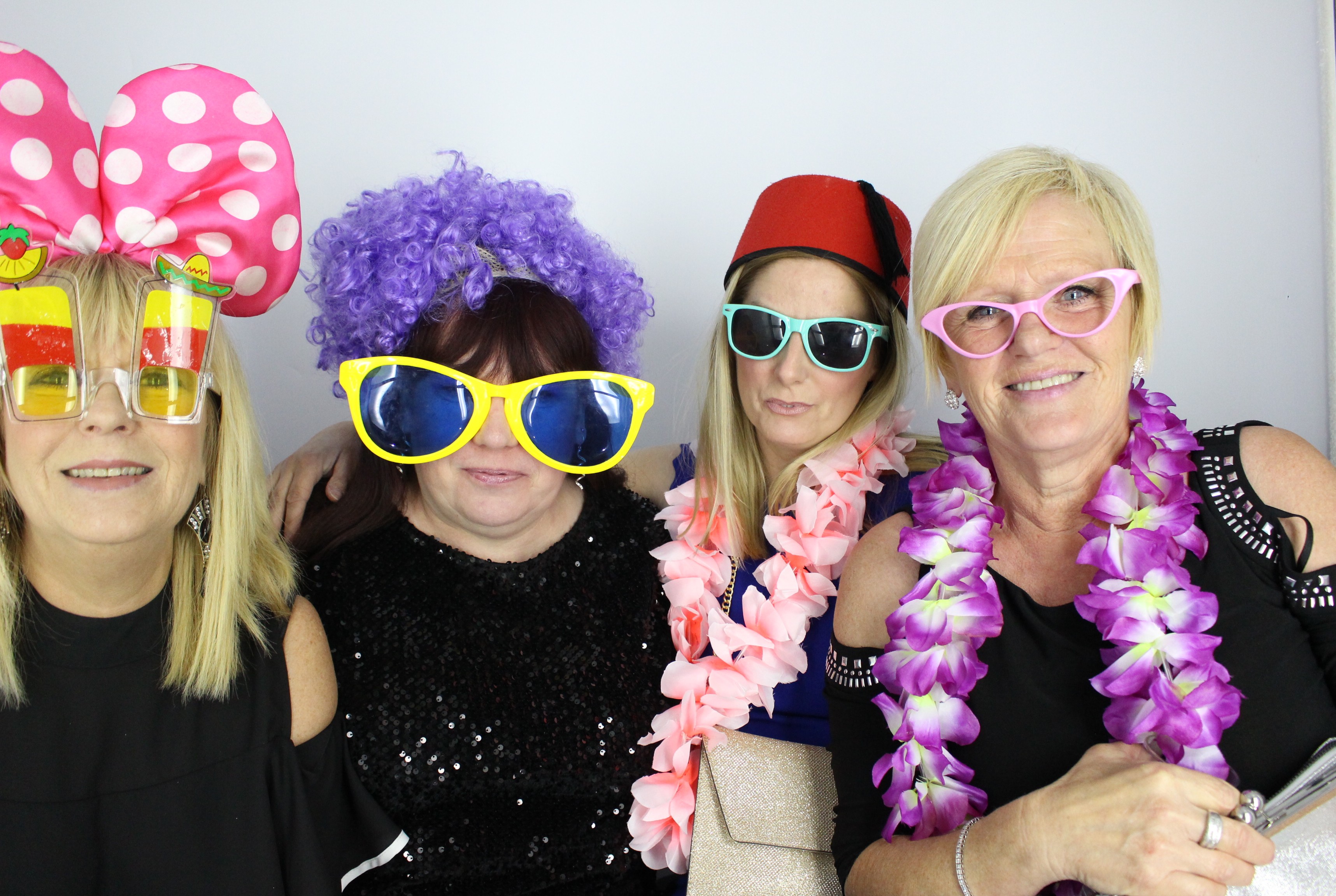 60th Birthday Diana  | View more photos from the event at gallery.myphotoboothexperience.co.uk/u/MyPhotoBoothExperienceLtd/60th-Birthday-Diana